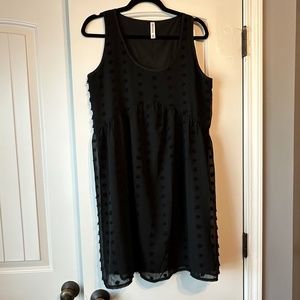 Zenana BLACK Textured Swiss Dot Sleeveless Babydoll Dress – Size Medium
